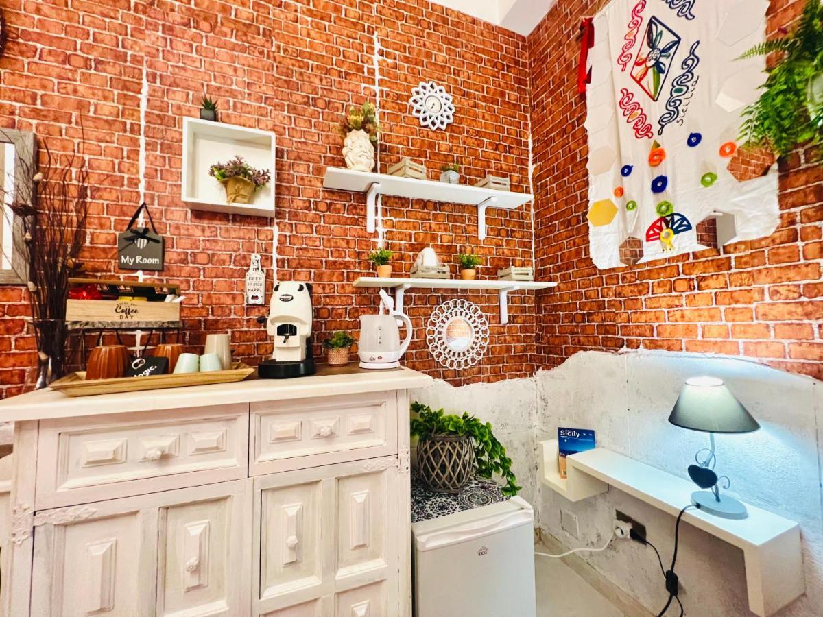Regina Elena Bed and Breakfast Cinisi Εξωτερικό φωτογραφία